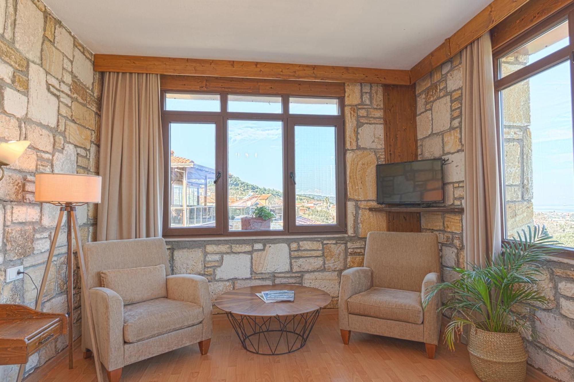 Kozbeyli Konagi Hotell Yenifoca Exteriör bild