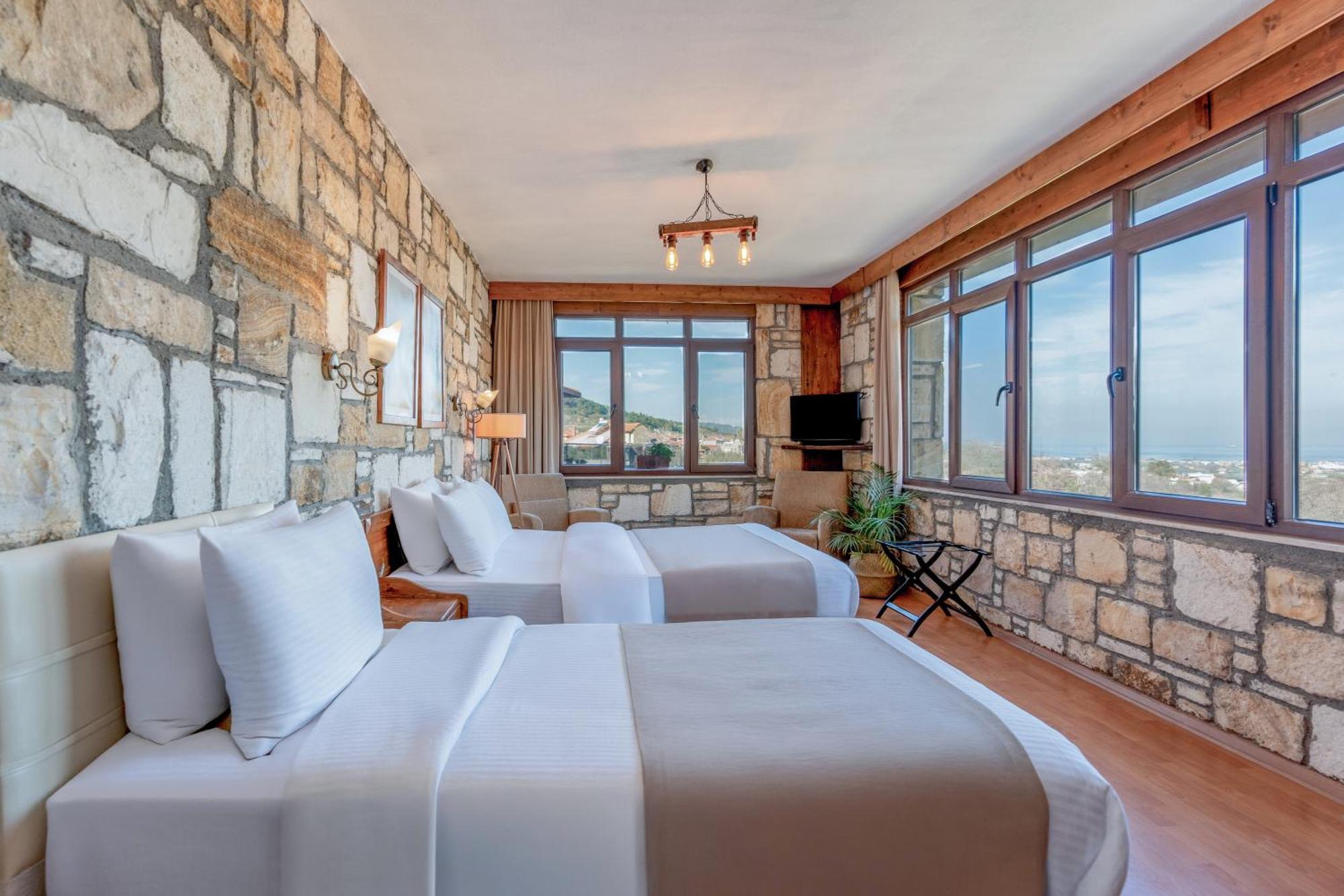 Kozbeyli Konagi Hotell Yenifoca Exteriör bild