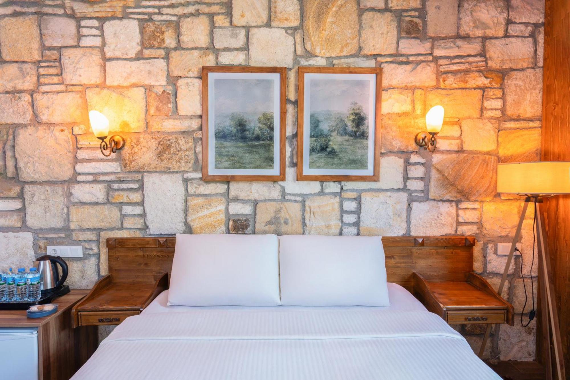 Kozbeyli Konagi Hotell Yenifoca Exteriör bild