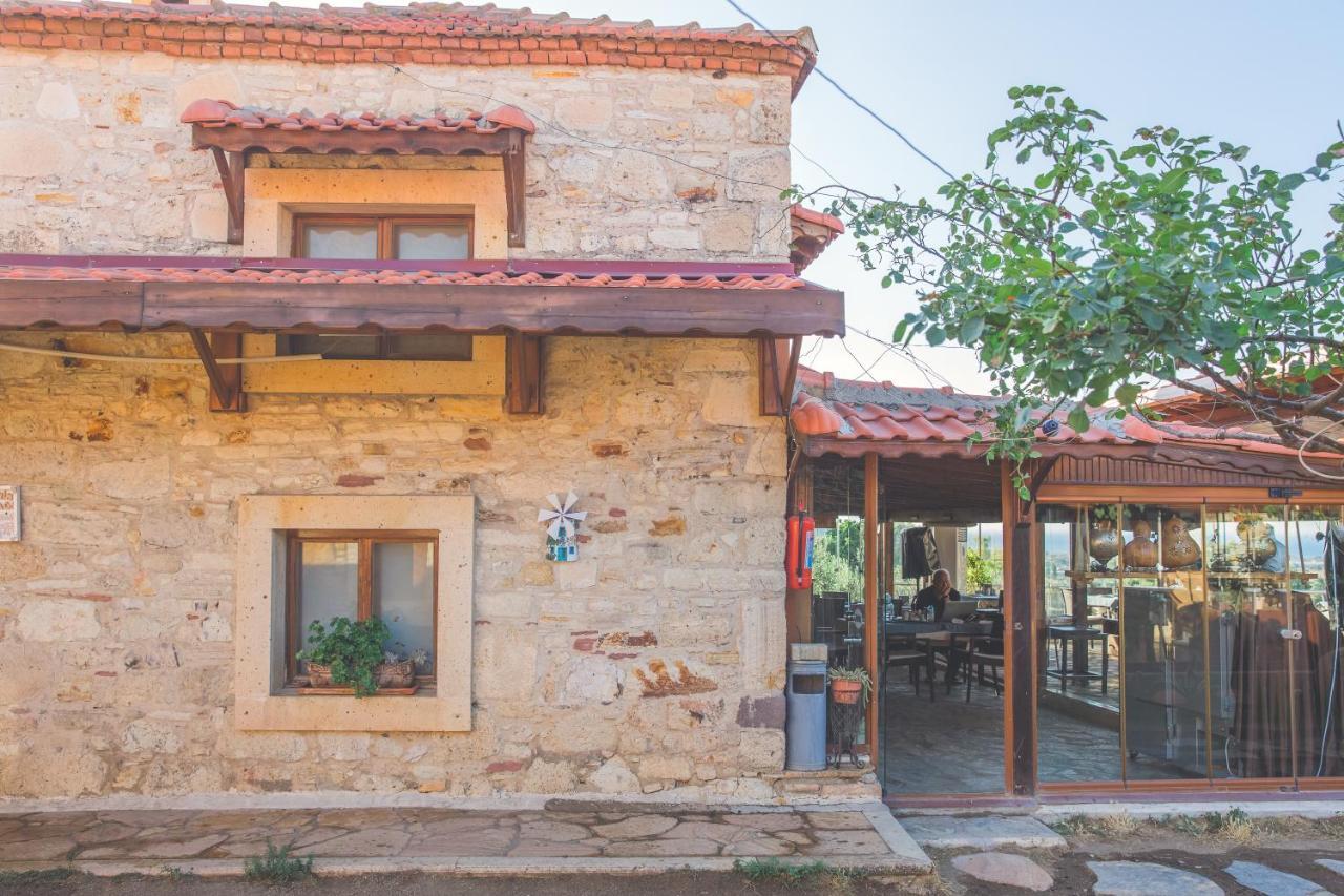 Kozbeyli Konagi Hotell Yenifoca Exteriör bild